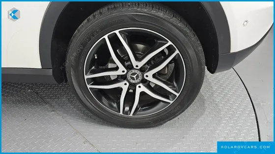 MERCEDES GLA-CLASS GLA220 PREMIUM