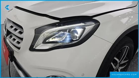 MERCEDES GLA-CLASS GLA220 PREMIUM