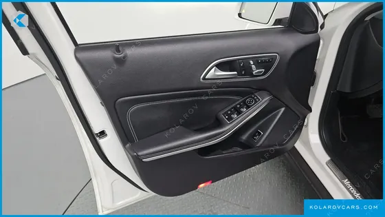 MERCEDES GLA-CLASS GLA220 PREMIUM
