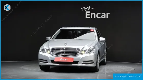 MERCEDES E-CLASS E300 ELEGANCE