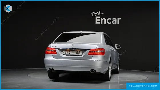 MERCEDES E-CLASS E300 ELEGANCE