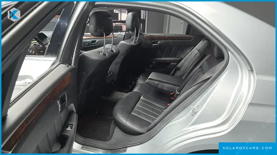 MERCEDES E-CLASS E300 ELEGANCE