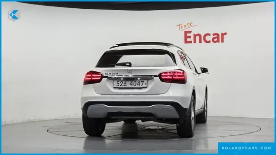 MERCEDES GLA-CLASS GLA220