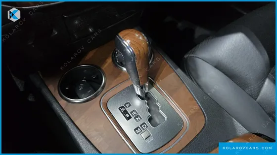 KGM - SSANGYONG CHAIRMAN CW600