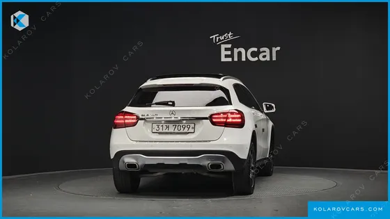 MERCEDES GLA-CLASS GLA220 PREMIUM