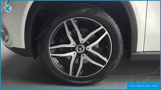 MERCEDES GLA-CLASS GLA220 PREMIUM