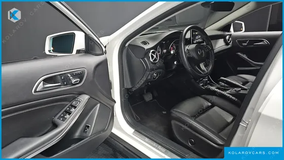 MERCEDES GLA-CLASS GLA220 PREMIUM
