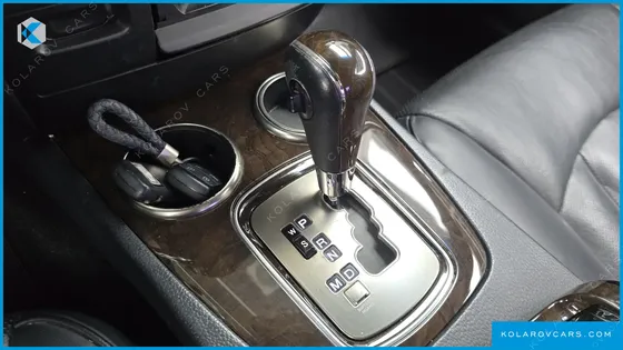KGM - SSANGYONG CHAIRMAN CW600