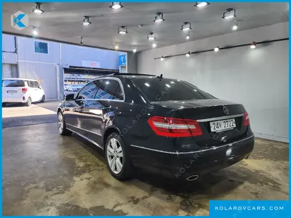 MERCEDES E-CLASS E300 ELEGANCE
