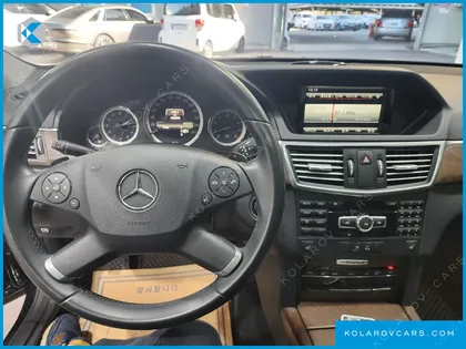 MERCEDES E-CLASS E300 ELEGANCE