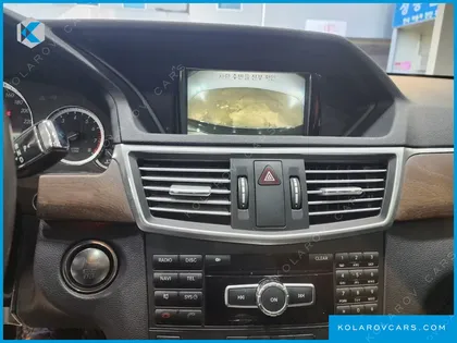 MERCEDES E-CLASS E300 ELEGANCE