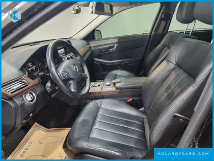 MERCEDES E-CLASS E300 ELEGANCE