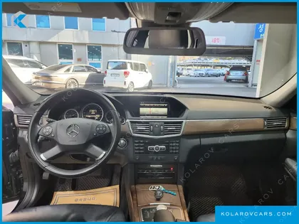 MERCEDES E-CLASS E300 ELEGANCE