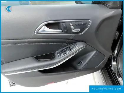 MERCEDES GLA-CLASS GLA220 PREMIUM