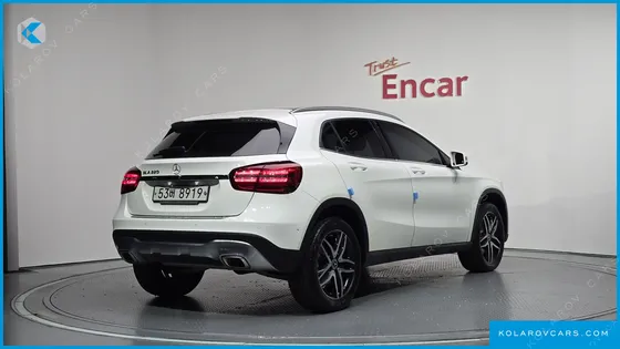 MERCEDES GLA-CLASS GLA220 PREMIUM