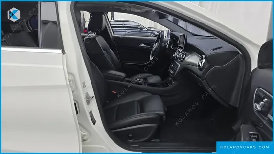 MERCEDES GLA-CLASS GLA220 PREMIUM