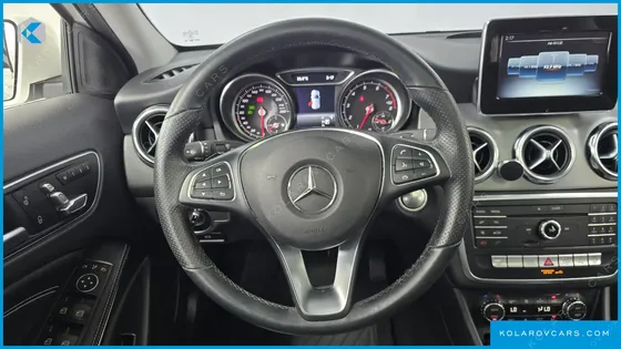 MERCEDES GLA-CLASS GLA220 PREMIUM