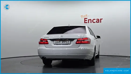 MERCEDES E-CLASS E200 CGI AVANTGARDE