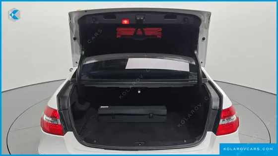 MERCEDES E-CLASS E200 CGI AVANTGARDE
