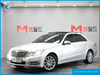 MERCEDES E-CLASS E300 ELEGANCE