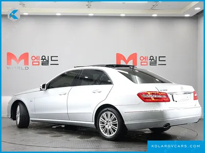 MERCEDES E-CLASS E300 ELEGANCE