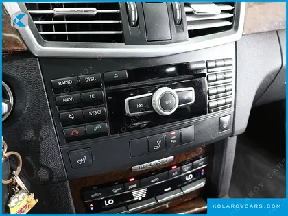MERCEDES E-CLASS E300 ELEGANCE