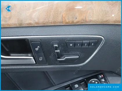 MERCEDES E-CLASS E300 ELEGANCE