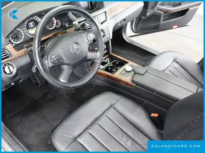 MERCEDES E-CLASS E300 ELEGANCE