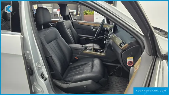 MERCEDES E-CLASS E300 ELEGANCE