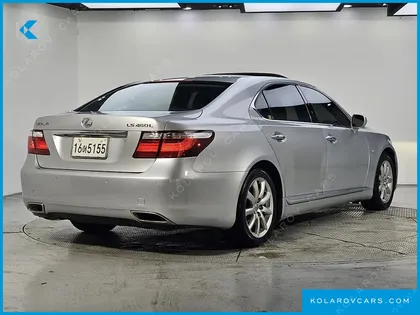 LEXUS LS 5-SEATS