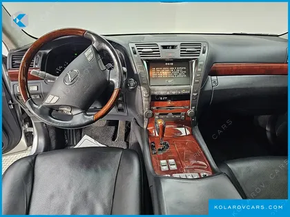 LEXUS LS 5-SEATS