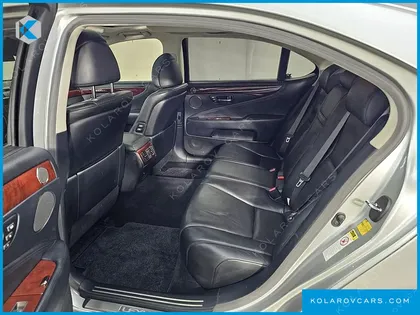 LEXUS LS 5-SEATS
