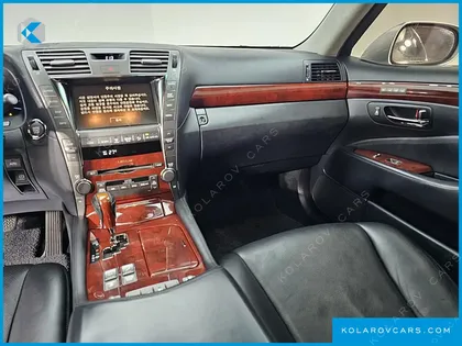 LEXUS LS 5-SEATS
