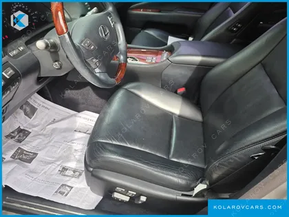 LEXUS LS 5-SEATS OTTOMAN