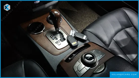 KGM - SSANGYONG CHAIRMAN CW700