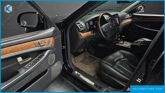 KGM - SSANGYONG CHAIRMAN CW700