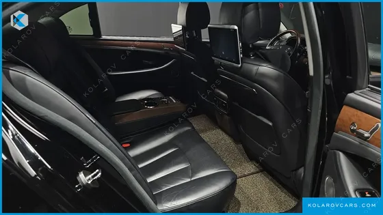 KGM - SSANGYONG CHAIRMAN CW700