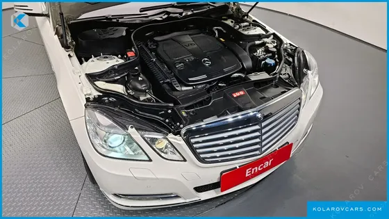 MERCEDES E-CLASS E300 ELEGANCE