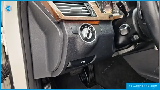 MERCEDES E-CLASS E300 ELEGANCE