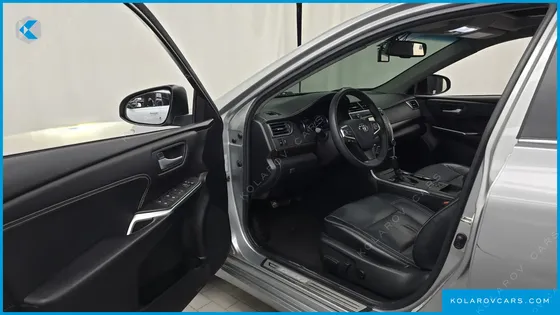 TOYOTA CAMRY 2.5 XLE