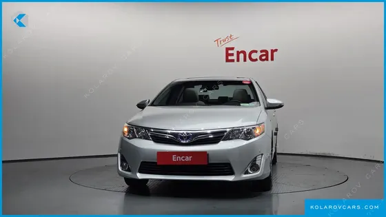 TOYOTA CAMRY HYBRID XLE