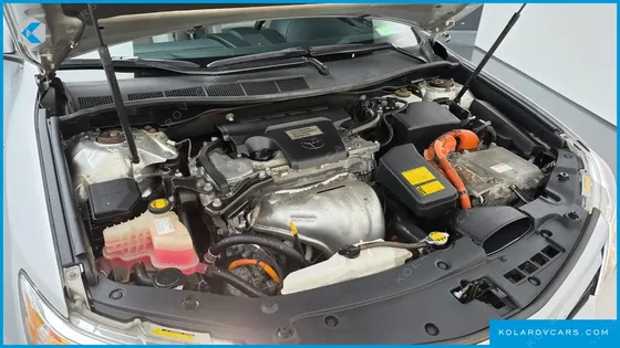 TOYOTA CAMRY HYBRID XLE