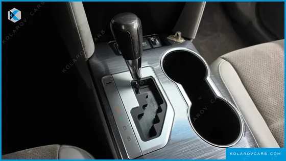 TOYOTA CAMRY HYBRID XLE