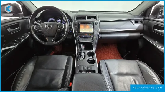 TOYOTA CAMRY 2.5 XLE