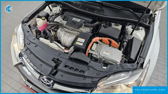 TOYOTA CAMRY HYBRID LE