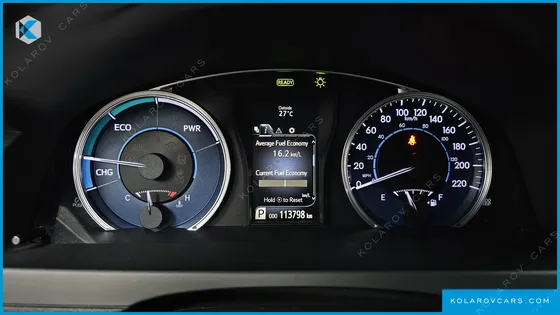 TOYOTA CAMRY HYBRID LE
