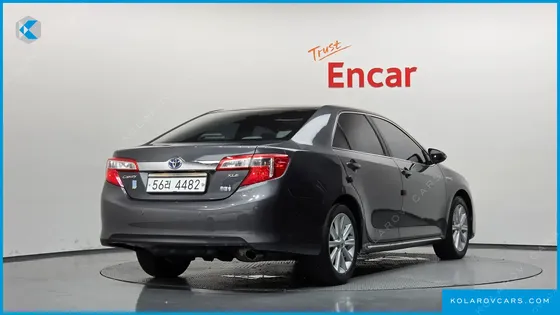 TOYOTA CAMRY HYBRID XLE