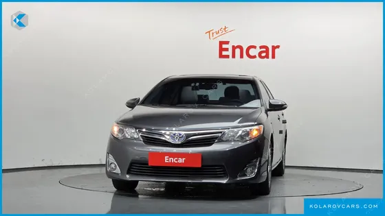 TOYOTA CAMRY HYBRID XLE
