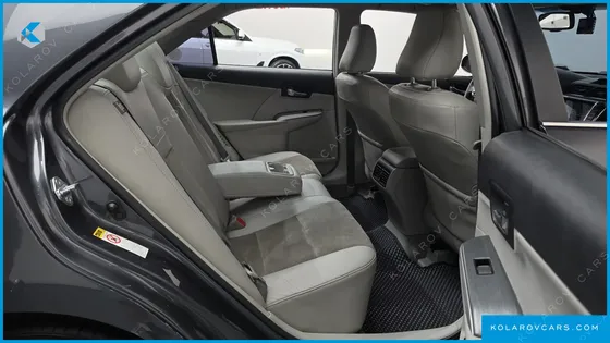 TOYOTA CAMRY HYBRID XLE
