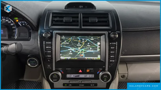 TOYOTA CAMRY HYBRID XLE